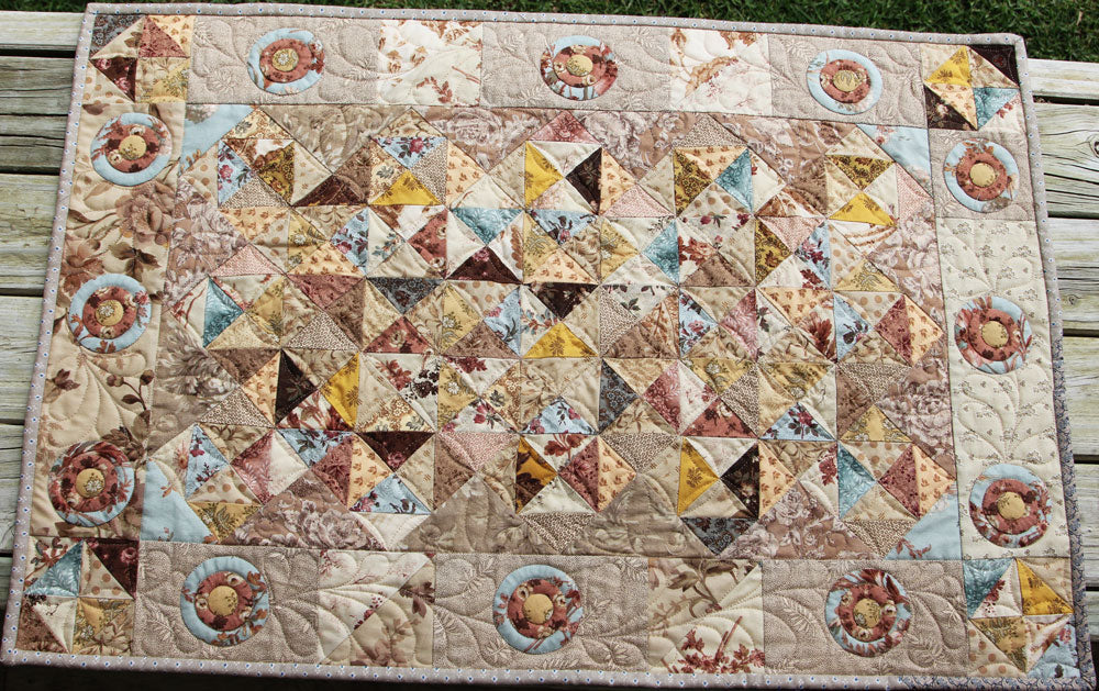 Aunt Bessy's Sparkle Table Runner - Pine Valley Quilts