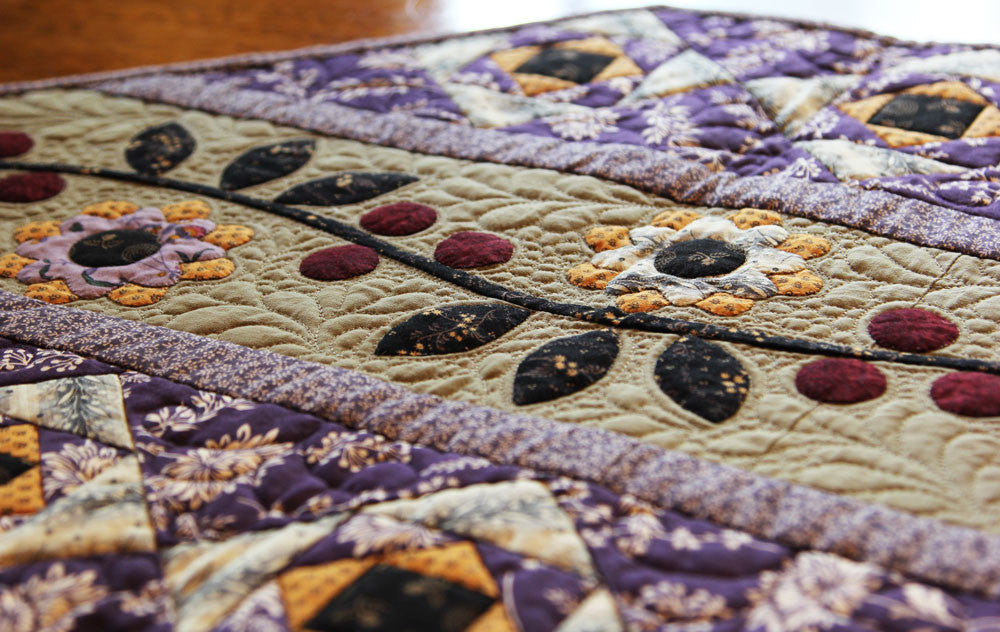 Blackberry Ramble Table Runner Pattern - Pine Valley Quilts