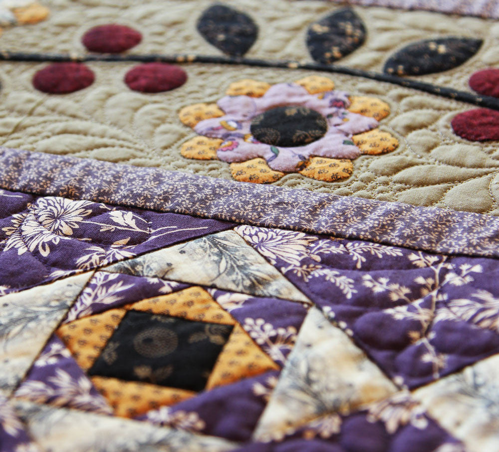 Blackberry Ramble Table Runner Pattern - Pine Valley Quilts